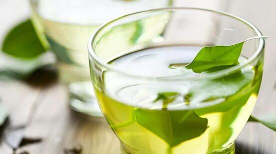 El té verde es una bebida sumamente saludable que se consume en la dieta japonesa. 